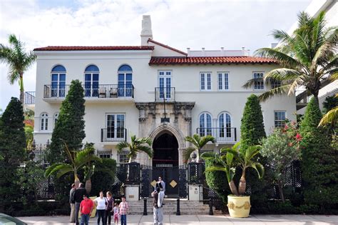 gianni versace villa san giovanni|gianni versace house miami.